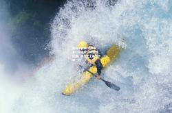 竞技宝官网:23岁新星打破尘封15年世界纪录，田径史上再添传奇一刻