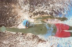 竞技宝官网:23岁新星打破尘封15年世界纪录，田径史上再添传奇